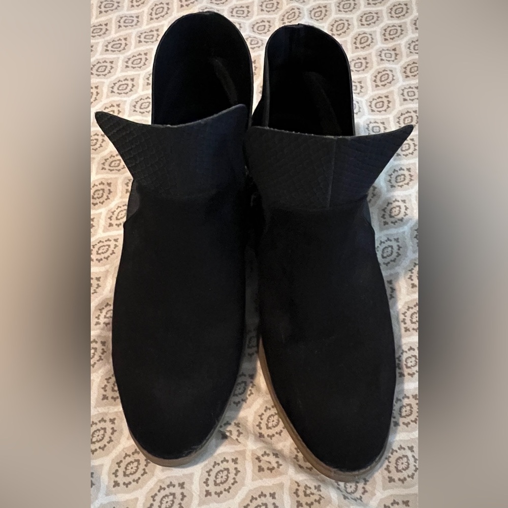 American Eagle Outfitters Black Ankle Booties